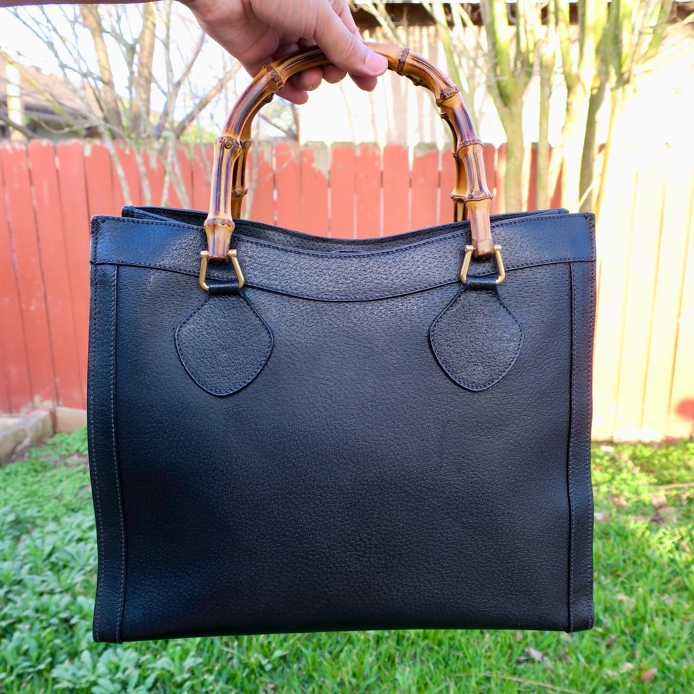 🔥 Vintage Gucci Diana Bamboo Top Handle Bag Black Leather | Classic 90s Gucci - Picture 2 of 13